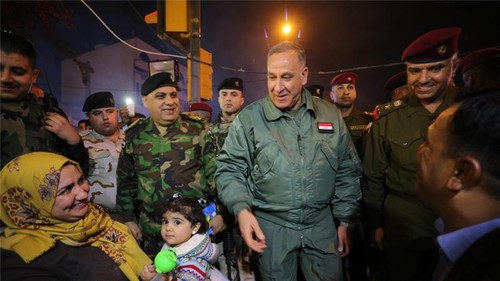 Iraq Defense Minister survives in sniper attack - ảnh 1